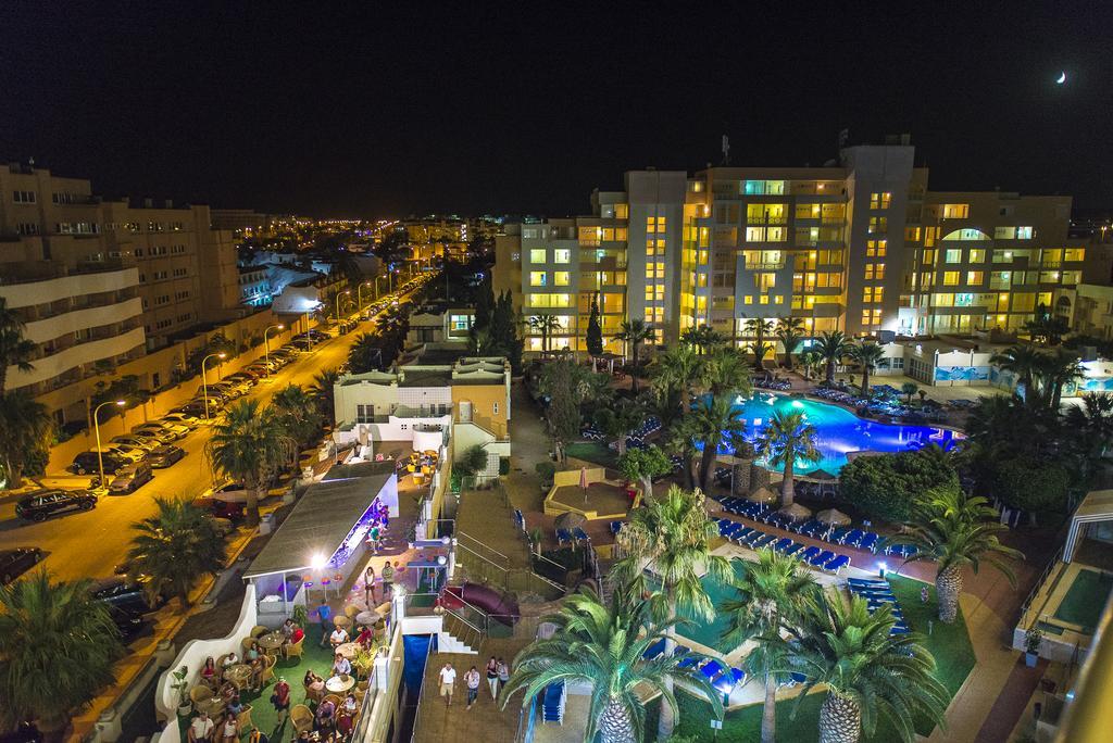 Apartamentos Fenix Beach Roquetas de Mar Bagian luar foto