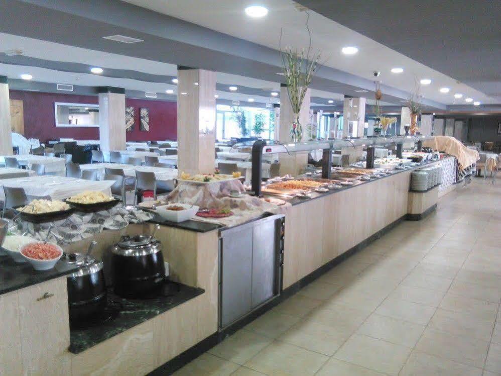 Apartamentos Fenix Beach Roquetas de Mar Bagian luar foto